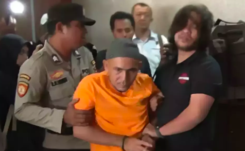 Tak Dapat Duit RM15k, Lelaki Pukul Isteri Kedua Dengan Lesung & Bakar Mayat Sampai Hangus!