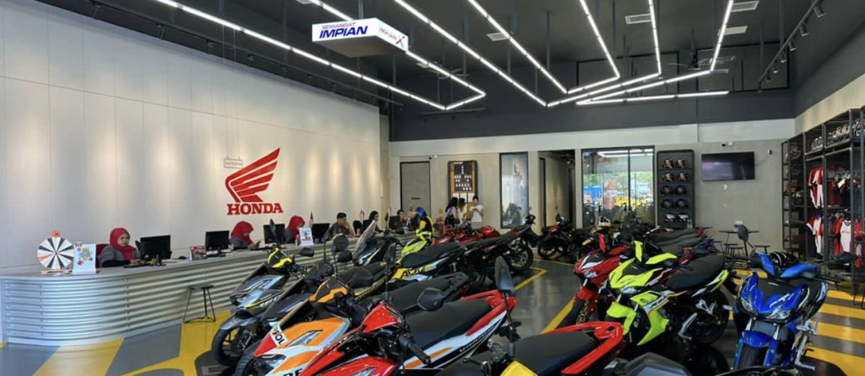 Beli Motor, Spare Part dan Servis Semua Sekali di Impian X. Ada Riding Simulator Juga!