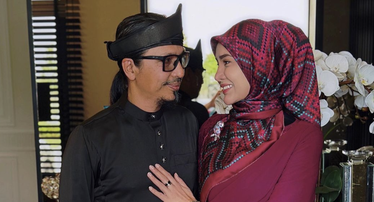 [VIDEO] ‘Terima Kasih Jadi Suami Yang Terbaik & Tak Pernah Tanya Soalan Menyinggung Hati I’