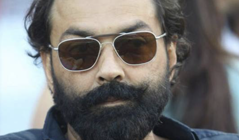 Bobby Deol Dedah Mulut Manisha Koirala Bau Busuk – ‘Saya Tercungap Tahan Nafas’