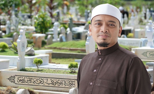 Hukum Ziarah Kubur Di Pagi Raya Jadi Tanda Tanya, Ini Penjelasan Ustaz Wadi Annuar