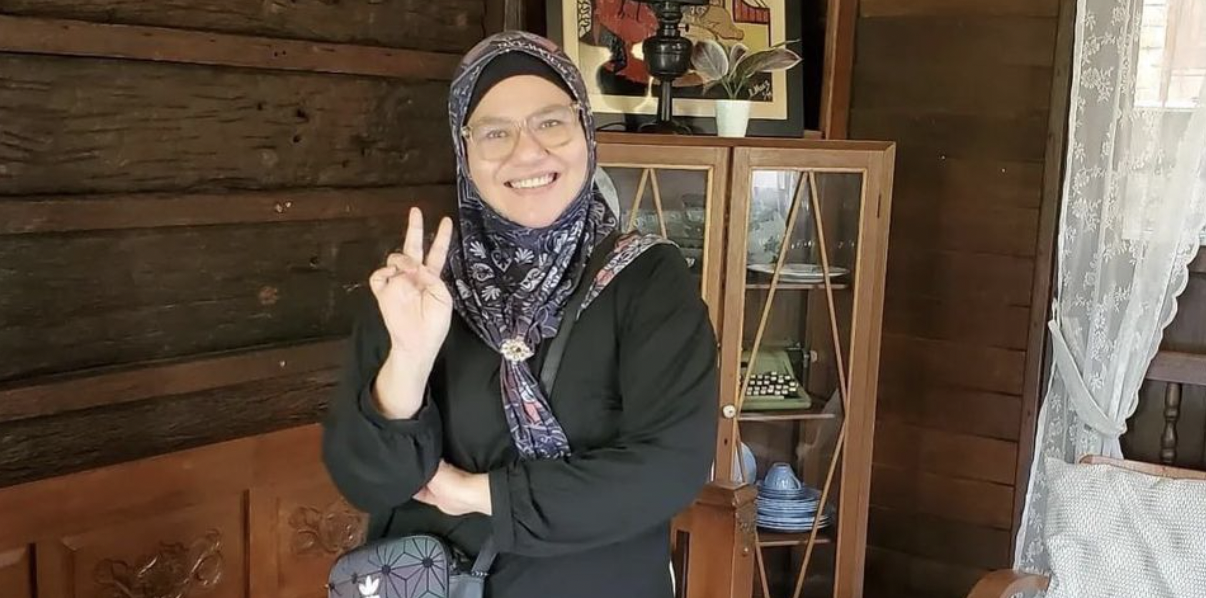 ‘Bila Tidak Bertudung, Mereka Suruh Pakai Tudung. Bila Dah Bertudung Mereka Suruh Buka Pula’ – Fazlina Ahmad Daud