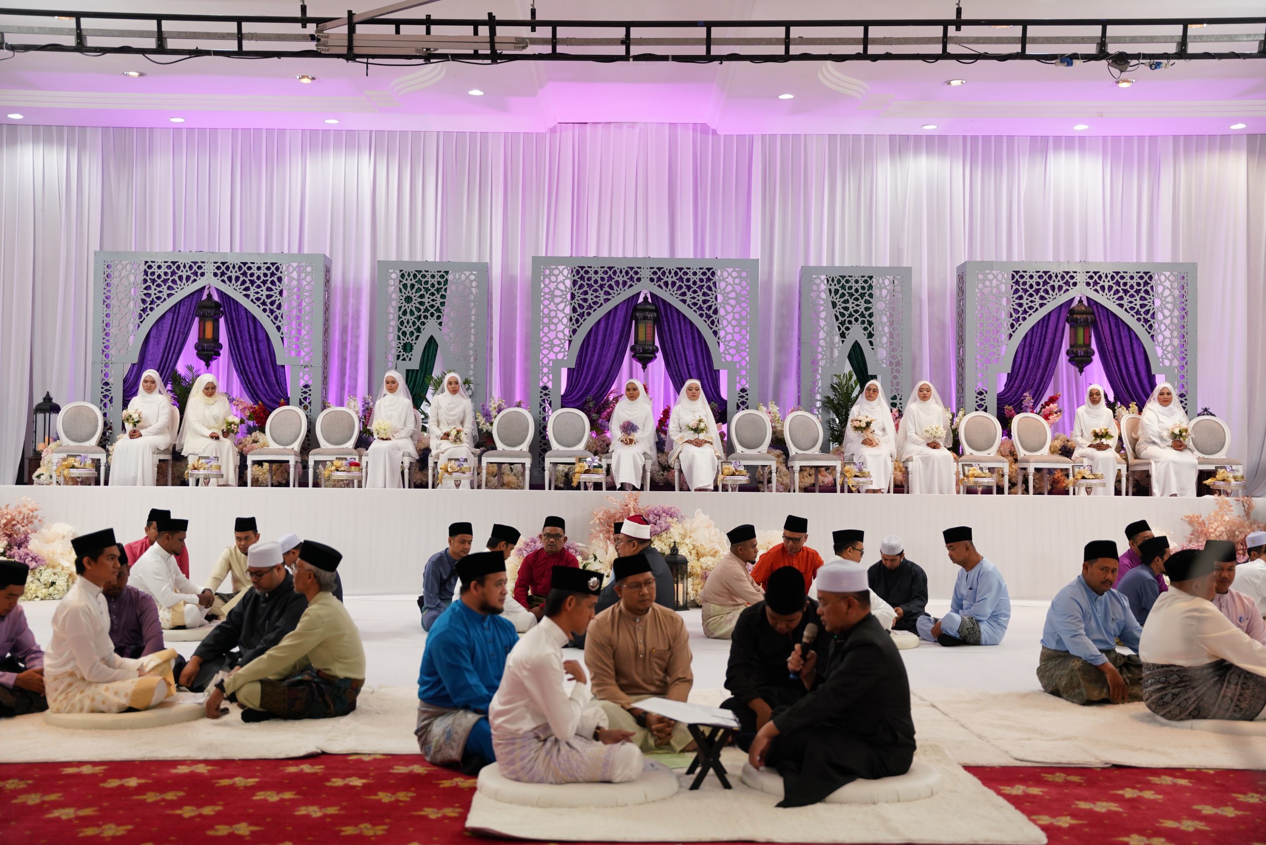 Mahu Bantu Bina Mahligai Cinta, Efferty Taja 20 Pasangan Bernikah Beramai-Ramai