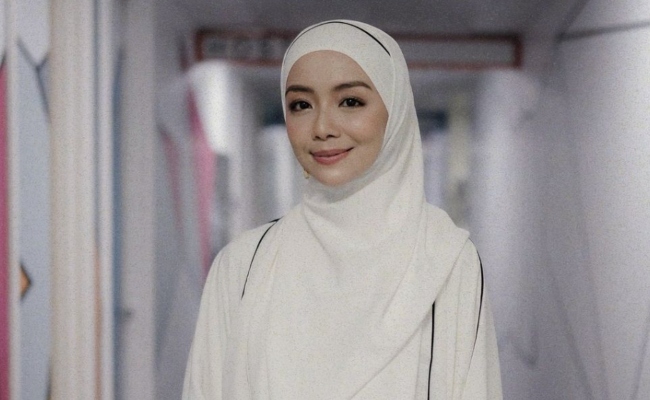 Mira Filzah Kongsi Tips Untuk Jaga Solat – ‘Bila Kita Buat Sebagai Rutin Harian, Kita Akan Rasa Pelik & Janggal Kalau Tertinggal’