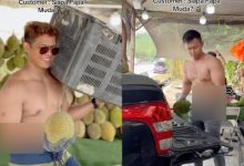 [VIDEO] Peniaga Durian Tiada Niat Tayang Badan Sado, Nafi Jadikan Sebagai Marketing – ‘Buka Pakaian Waktu Itu Sebab Cuaca Panas’