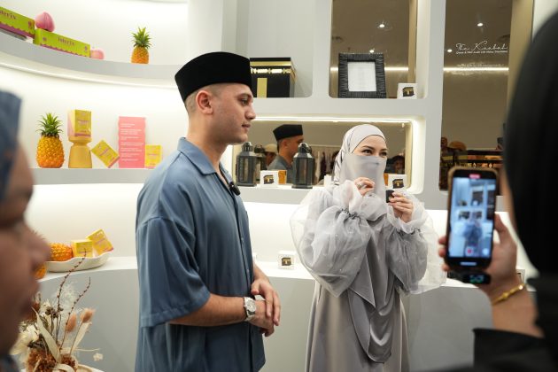 PU RIZ & NEELOFA NUNHA