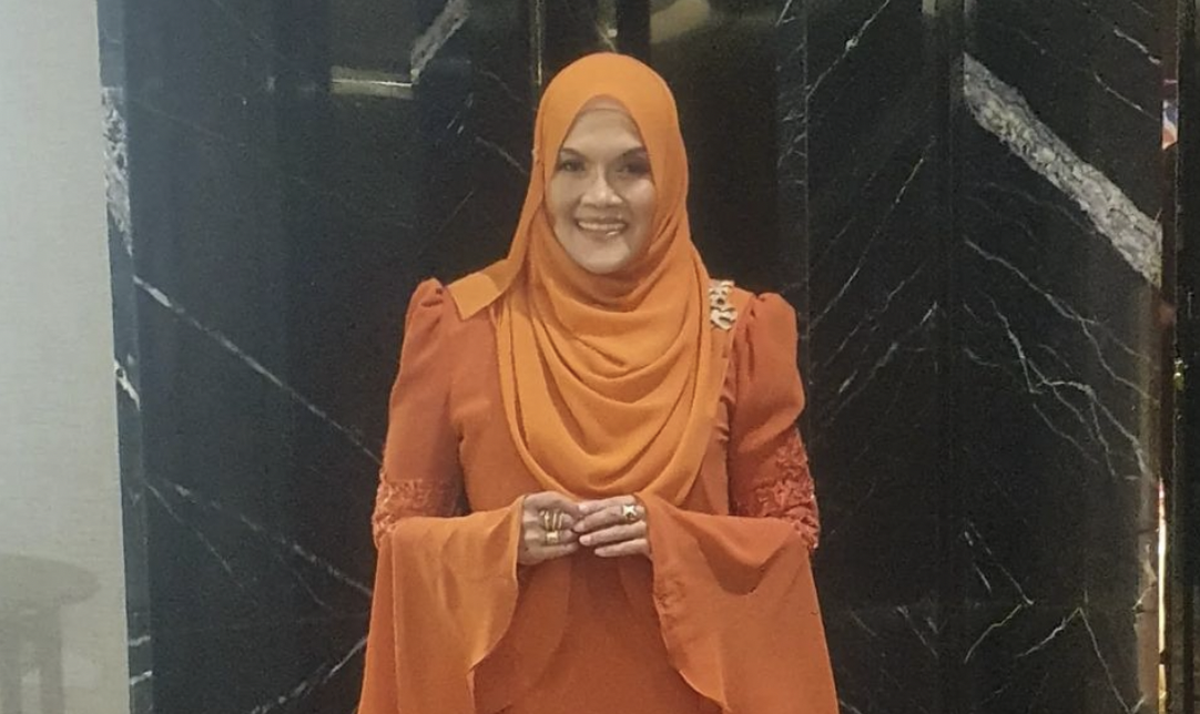 Aishah Mahu Fokus Jaga Anak & Kucing Peliharaan – ‘Tiada Suami Tidak Bererti Tak Bahagia’