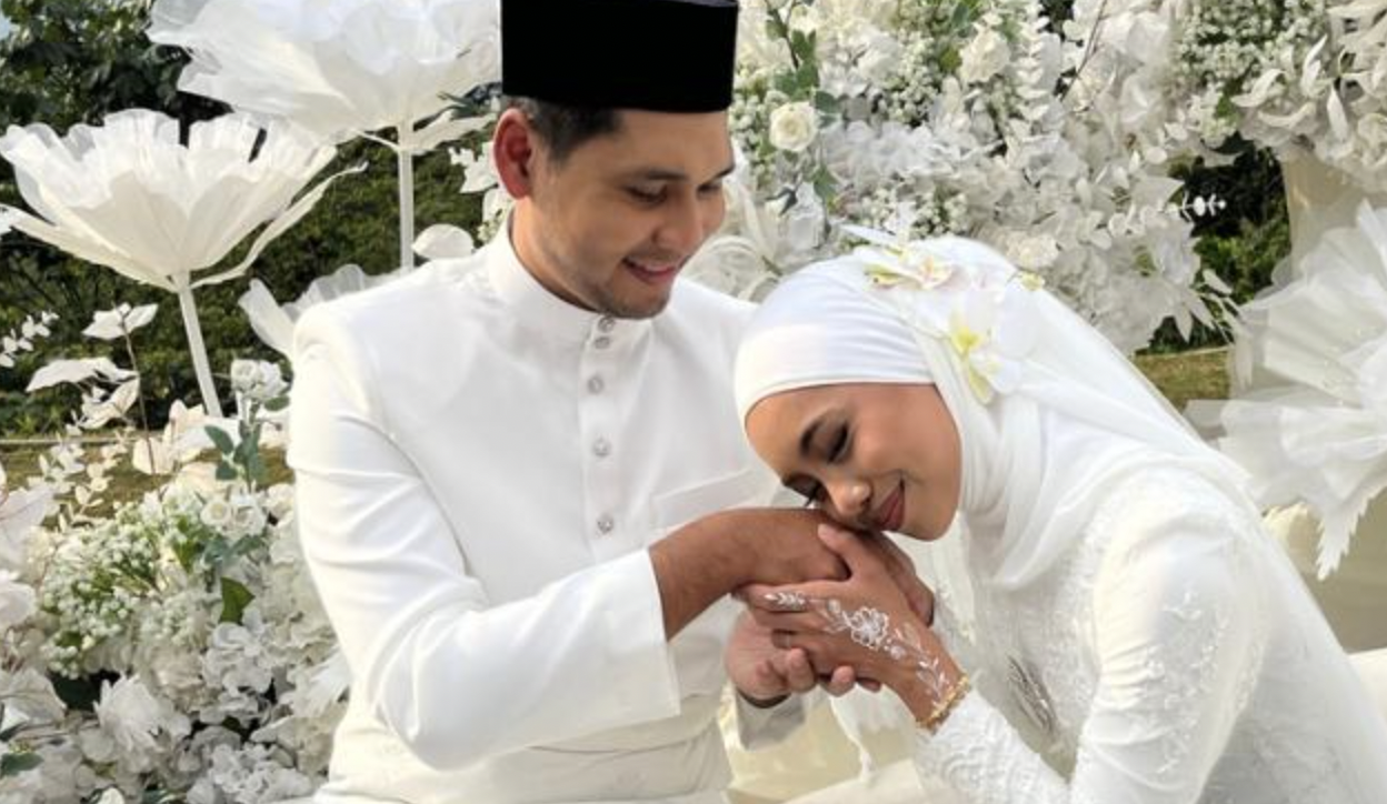 [VIDEO] Sarah Suhairi Selamat Bernikah, Pilih Pensyarah Sebagai Suami