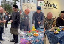 [VIDEO] Khairul Aming Teruja Jumpa PM New Zealand, Siap Masakkan Roti Jala & Sarapan Bersama