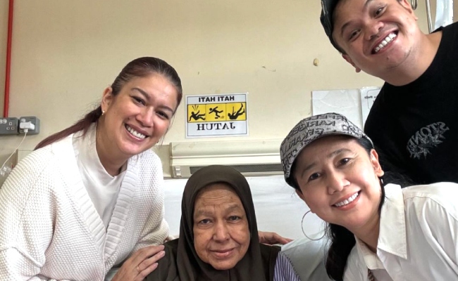 Mak Engku Jatuh Dalam Bilik Air, Patah Tulang Bahagian Leher