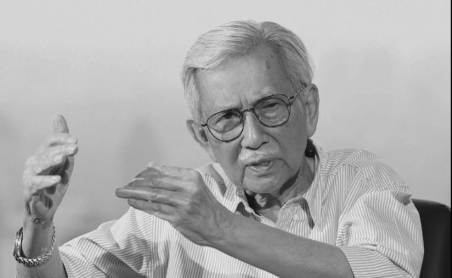 Bekas Menteri Kewangan, Tun Daim Zainuddin Meninggal Dunia Di Usia 86 Tahun