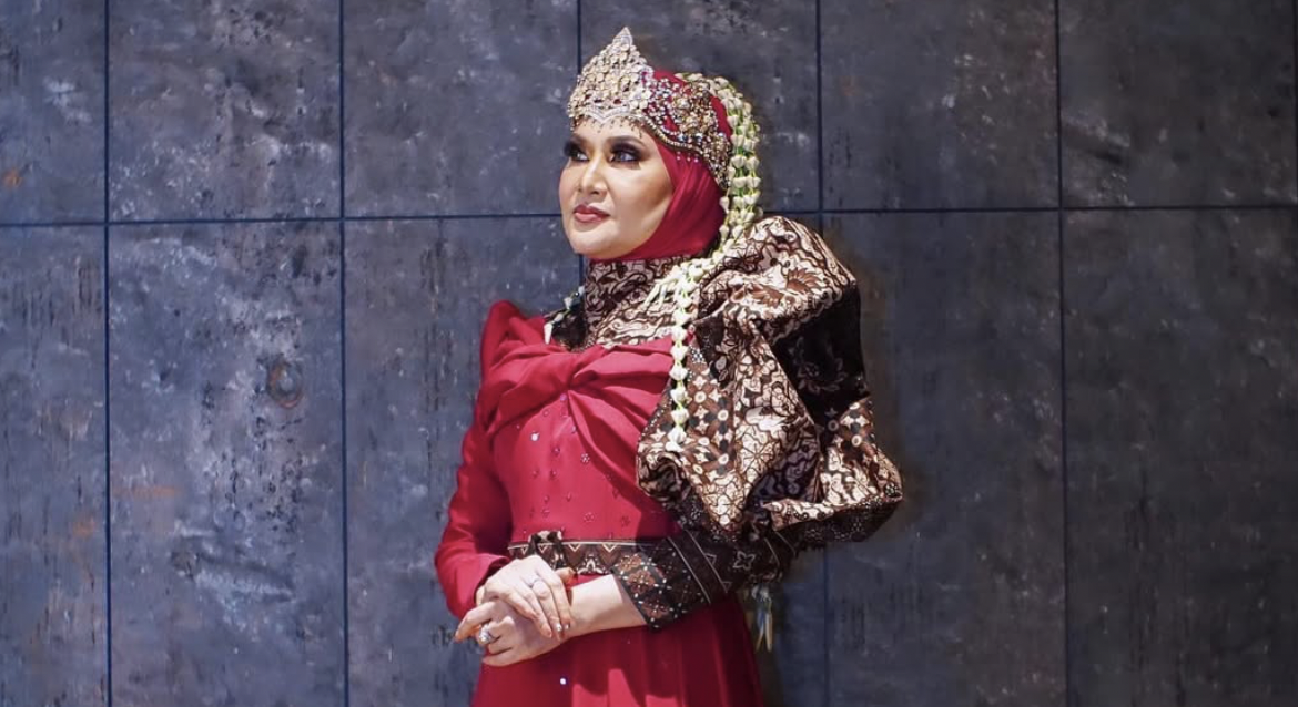 ‘Saya Boleh Menyanyi Pelbagai Jenis Lagu, Why Not Cuba Air Tangan Ajai Pula’ – Mas Idayu