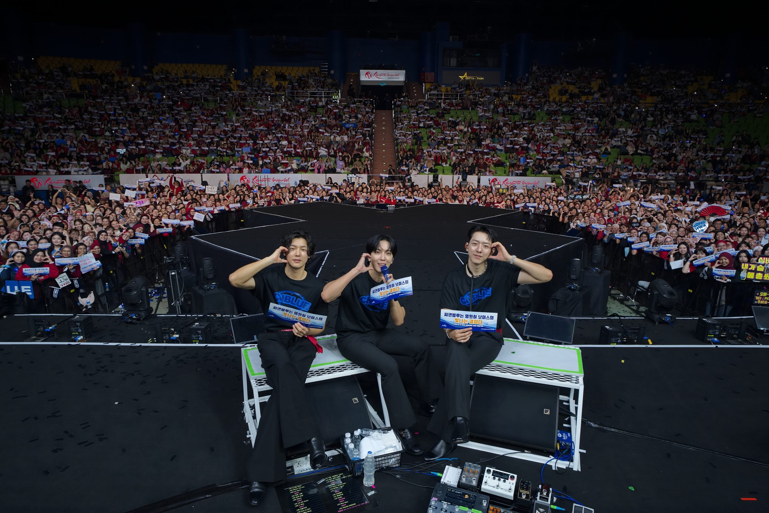 CNBLUE Akhiri Jelajah 2024 ‘CNBLUE Live In Asia – VOYAGE Into X Malaysia’ Dengan Ribuan Boice