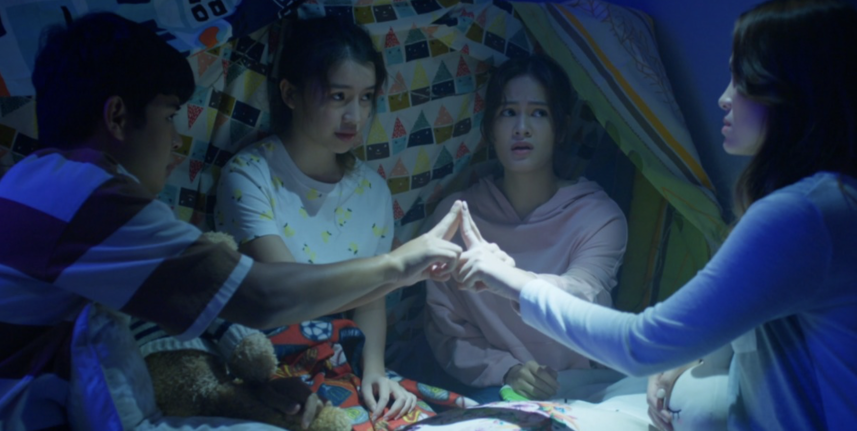 Adriana Adnan, Alvy Joanna & Riesha Aslan Teruja Berlakon Filem Pertama