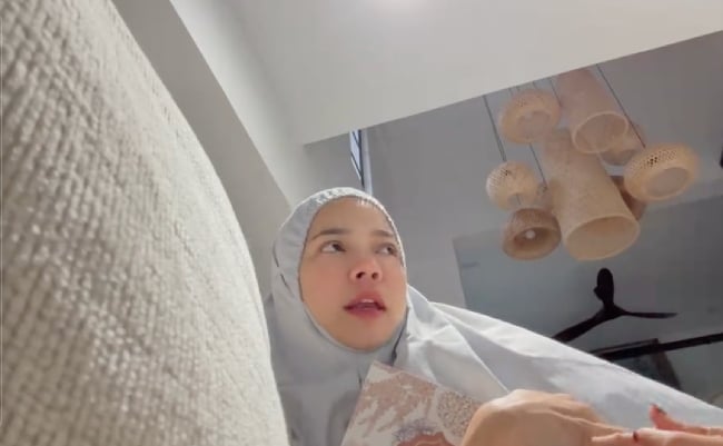 [VIDEO] Nora Danish Hafal Surah Al-Mulk, Netizen Puji ‘Improvement’ Tajwid – ‘Saya Pun Terikut Baca Sekali’