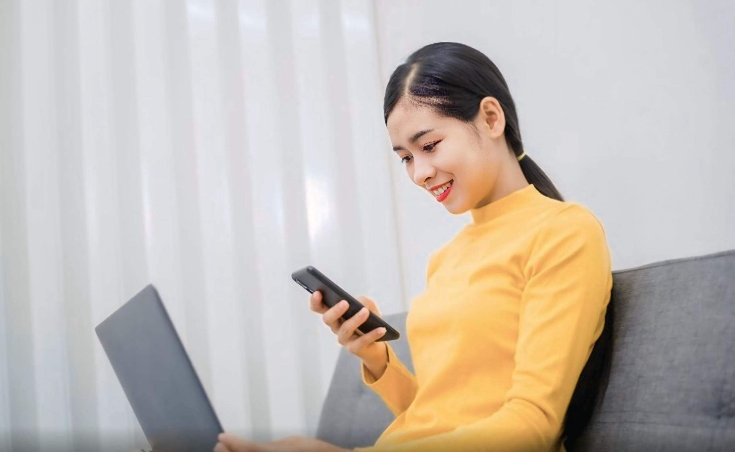 Tak Perlu Ke Bank, Apply Online Lagi Onz & Berpeluang Menang Hadiah Menarik Dengan Akaun Maybank!