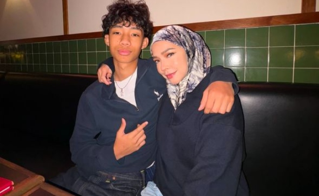 Nora Danish Bangga Dengan Rayqal, Titip Pesanan Untuk Jaga Solat – ‘Saya Tak Percaya Masa Berjalan Sangat Pantas’