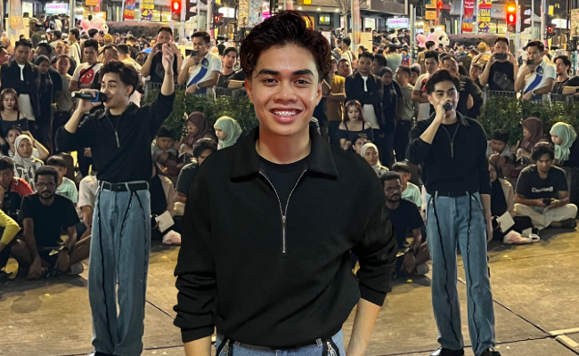 Danial Kifli Tak Segan ‘Busking’, Seronok Hiburkan Peminat Di Bukit Bintang