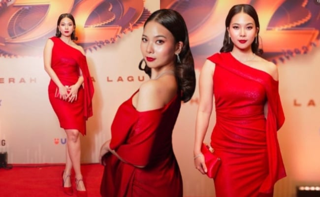Mekyun Berbusana Merah Di Acara ‘Red Carpet’ AJL39, Netizen Puji Persis Seperti Siti Saleha