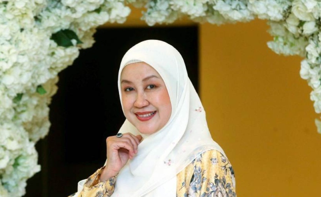 19 Tahun Beraya Sebagai Ibu Tunggal, DJ Lin Bersyukur Ada Anak-Anak – ‘Mereka Tidak Pernah Tinggalkan Saya’