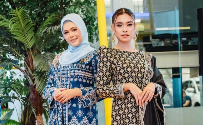 Sharifah Zarina Rasa Janggal Beraya Di KL, Mahu Jimat Kos Untuk Tunai Haji – ‘Raya Setiap Tahun Ada, Tapi Haji Saya Rasa Inilah Peluangnya’
