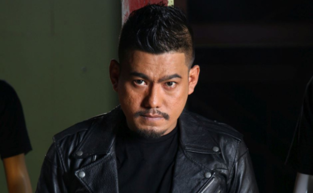 Azlan & The Typewriter