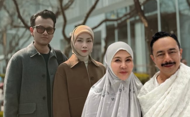 [VIDEO] Yatie Kamarzaman Nafi Suami ‘Kenenkan’ Ibu Dengan Bapa Tiri – ‘Kalau Betul, Kenapa Kami Tak Ada Masa Akad Nikah?’