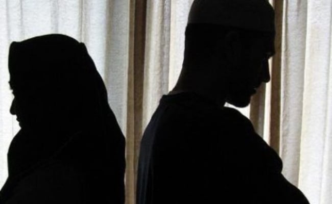 ‘Saya Hamil Tapi Tak Tahu Anak Siapa, Takut Nak Check’ – Isteri Mengaku Terlanjur, Sunyi Tak Dilayan Suami