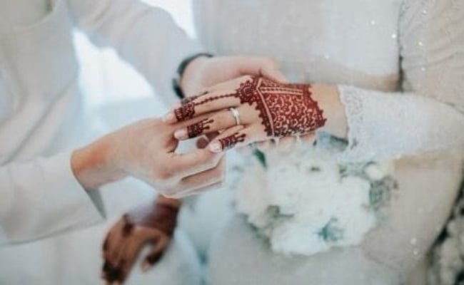 Pengantin Lelaki Lafaz Nama Bekas Kekasih Ketika Akad Nikah, Bakal Isteri Tenang Batalkan Perkahwinan – ‘Dah Terbukti Bukan Saya Pertama’