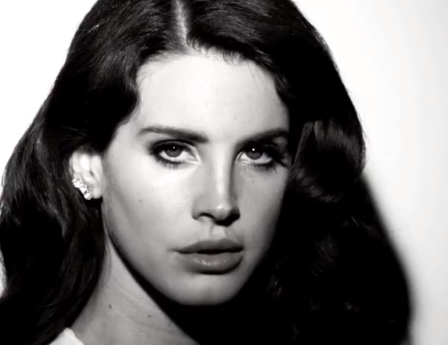 Video : Album Lana Del Rey, Punyai Lirik Yang ‘Awesome’!