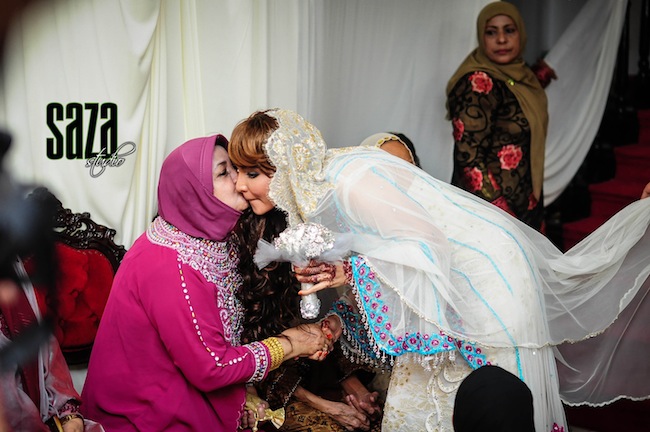 Update : 24 Foto Majlis Pernikahan Betty Benafe & Bruce Darghous