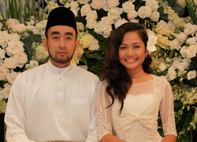 Liyana Jasmay & Fathudin Mazlan Tunda Majlis Pernikahan