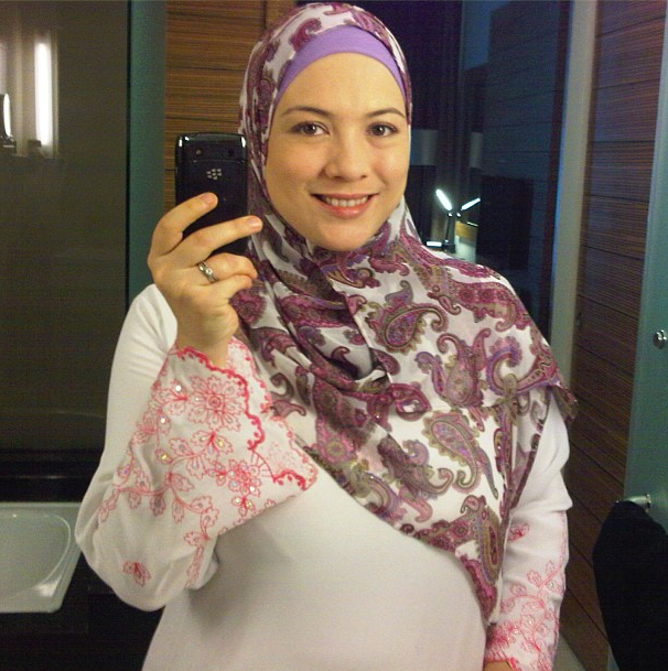 Tahniah! Sharifah Sofia Hamil Anak Ke-2