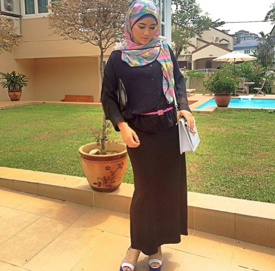 Sedang Hamil 4 Bulan, Fasha Sandha Nampak Manis Dengan Hijab