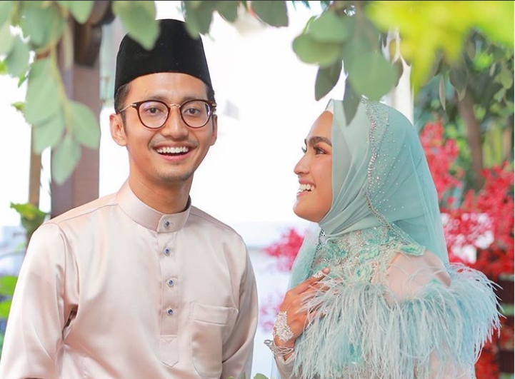 [FOTO] Majlis Meriah Macam Kahwin – Pertunangan Elfira Loy & Suffian Suhaimi Tarik Perhatian Netizen