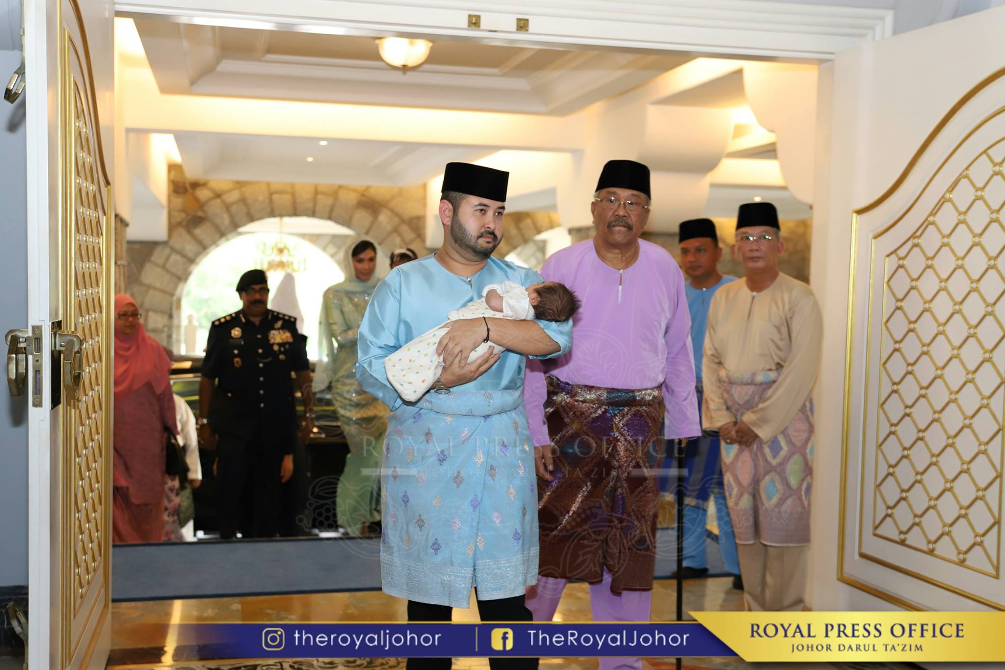 FOTO Majlis Berandam Surai Putera Sulung TMJ Berlangsung ...
