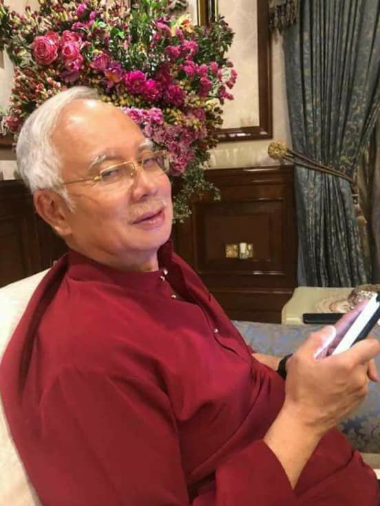 'Najib Tidak Puas Hati Rumah Digeledah Terlalu Lama' – Peguam