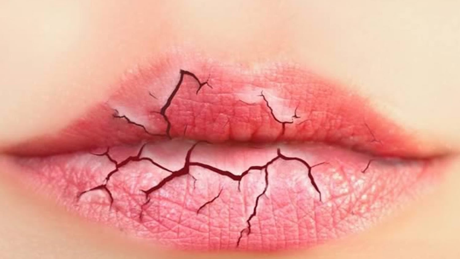Mulut Kering & Merekah? Ini 8 Tips Mudah Untuk Korang Dapatkan Bibir Yang Memukau