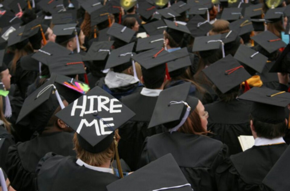 Jangan Terburu-Buru Beli Kereta & 7 Lagi Tips Kewangan Berguna Untuk Fresh Graduate