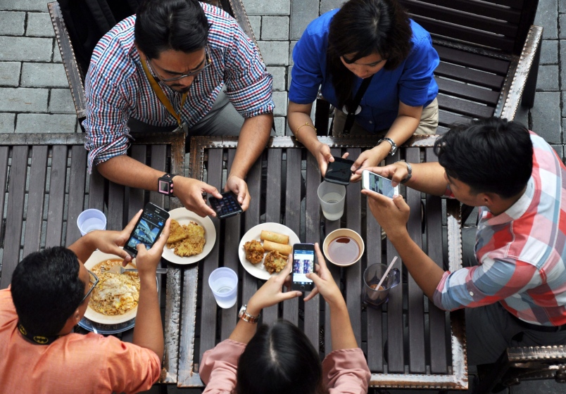 Dapatkan Smartphone Dengan Harga RM1, Video Ini Akan Tunjuk Caranya