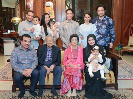 Sambutan Hari Jadi Tun Mahathir & Tun Siti Hasmah Di Rumah 