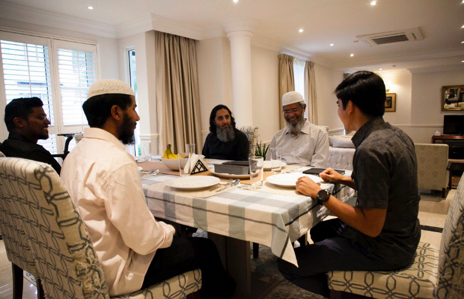 Foto Damai Syed Saddiq Dan Dr Zakir Naik